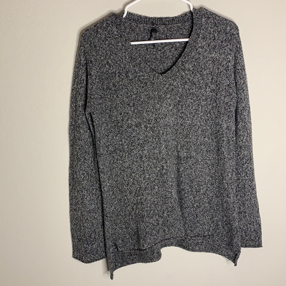 MINT sweater